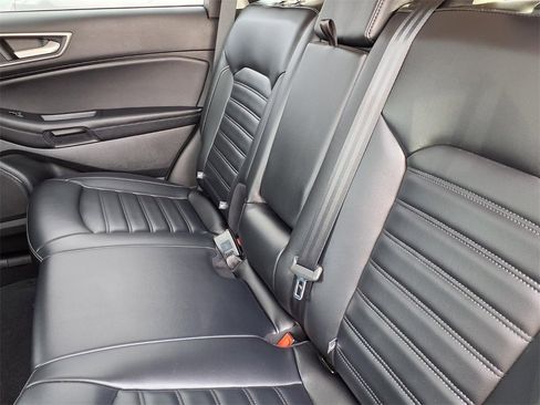 Used 2023 Ford Edge SEL w/ Convenience Package image 7