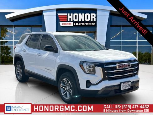 Used 2025 GMC Terrain Elevation AWD/4WD image 1