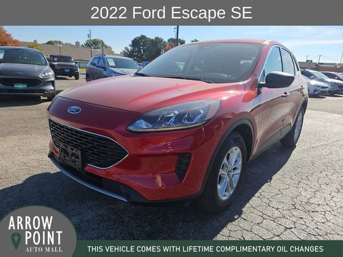 Used 2022 Ford Escape SE w/ Cold Weather Package image 4