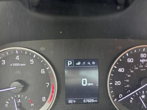Used 2016 Hyundai Tucson SE w/ Option Group 02 FWD image 12