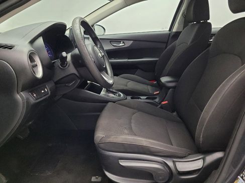 Used 2019 Kia Forte LXS image 17