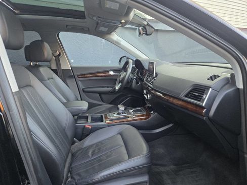 Used 2018 Audi Q5 2.0T Premium Plus w/ Premium Plus Package image 11