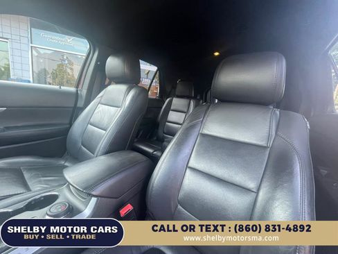 Used 2015 Ford Explorer XLT w/ Equipment Group 202A image 9