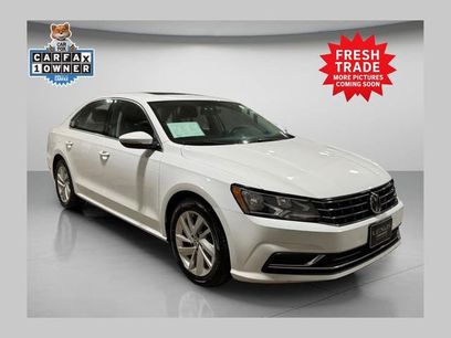 Used 2018 Volkswagen Passat 2.0T SE