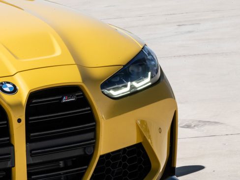 Used 2024 BMW M4 Competition w/ Executive Package RWD image 8