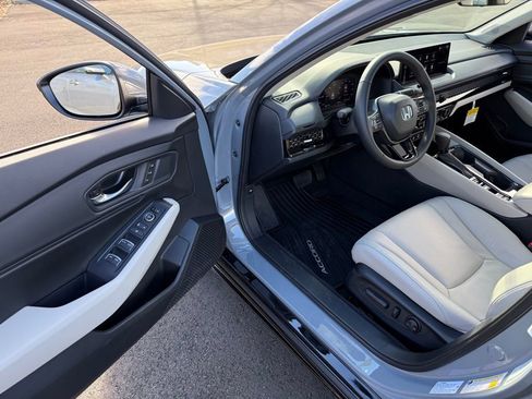 Certified 2025 Honda Accord EX-L image 14