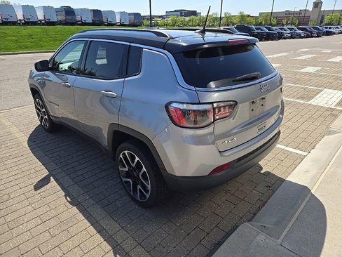 Used 2018 Jeep Compass Limited w/ Navigation Group image 7