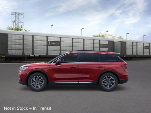 New 2026 Lincoln Corsair Premiere image 3