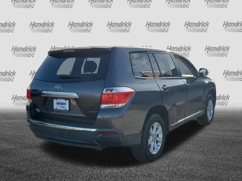 Used 2013 Toyota Highlander 4WD w/ Cold Weather Pkg image 7