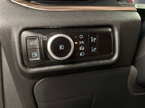 Certified 2023 Ford Explorer Limited w/ Hybrid Equipment Group 310A image 24