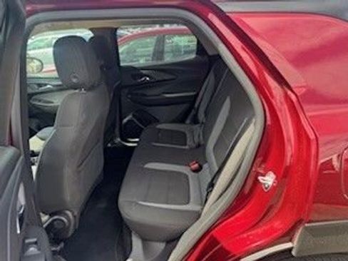 Used 2025 Chevrolet TrailBlazer LT image 10