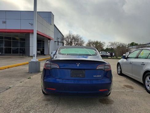 Used 2023 Tesla Model 3 Performance image 5