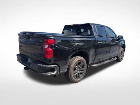 Used 2024 Chevrolet Silverado 1500 Custom w/ Turbomax Blackout Package image 5