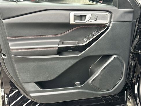 Used 2024 Ford Explorer ST-Line w/ Class IV Trailer Tow Package image 22