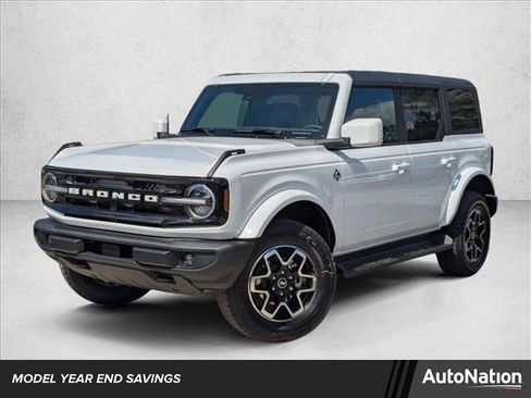 New 2025 Ford Bronco Outer Banks image 1