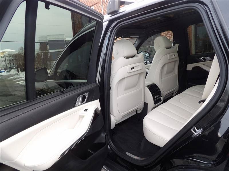 Used 2020 BMW X5 xDrive40i w/ Premium Package AWD/4WD image 13