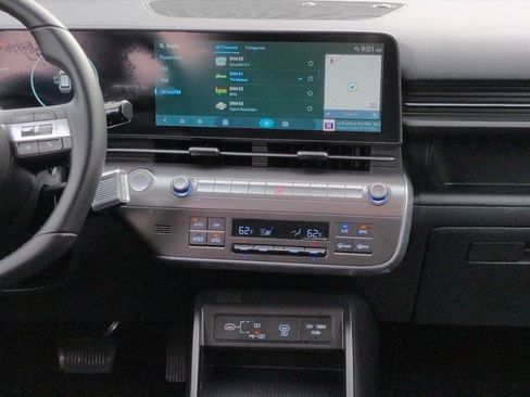 Used 2024 Hyundai Kona SEL FWD image 18