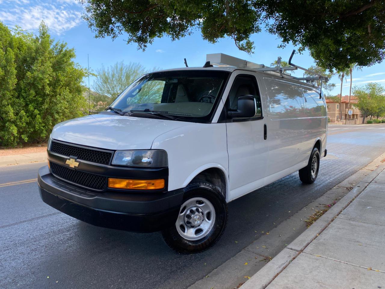Used 2021 Chevrolet Express 2500 Extended w/ Driver Convenience Package RWD image 3