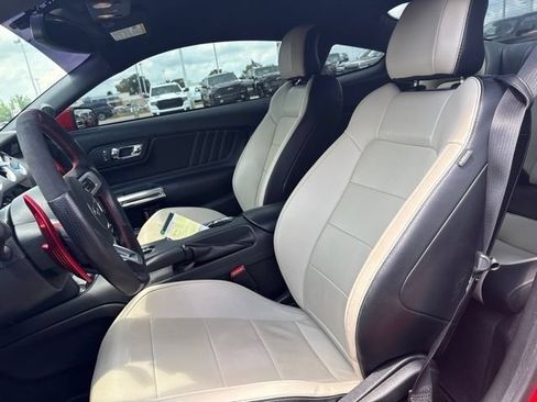 Used 2016 Ford Mustang GT Premium w/ Equipment Group 401A RWD image 18