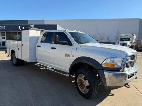 Used 2011 RAM 5500 SLT image 7