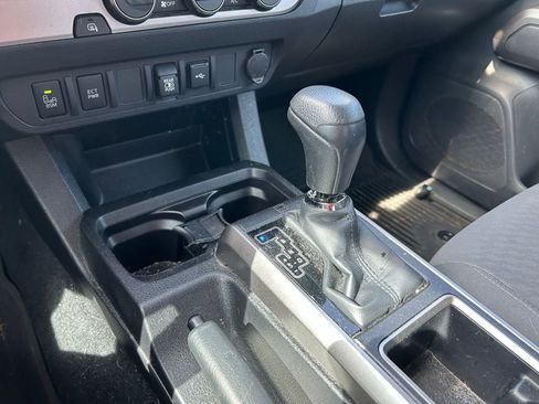 Used 2023 Toyota Tacoma SR5 w/ Technology Package RWD image 27