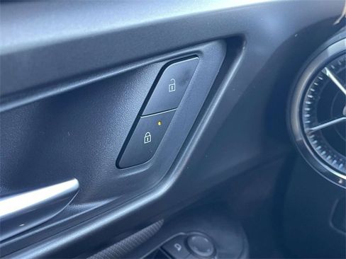 New 2026 Chevrolet Equinox EV LT image 18