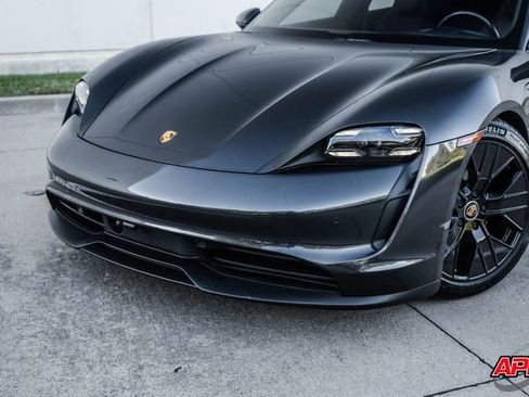 Used 2021 Porsche Taycan 4S w/ Premium Package image 23