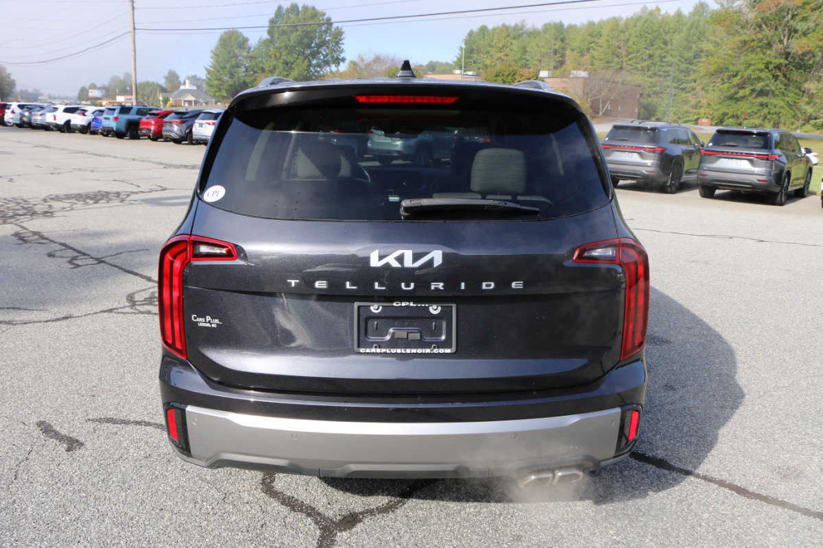Used 2025 Kia Telluride S FWD image 4