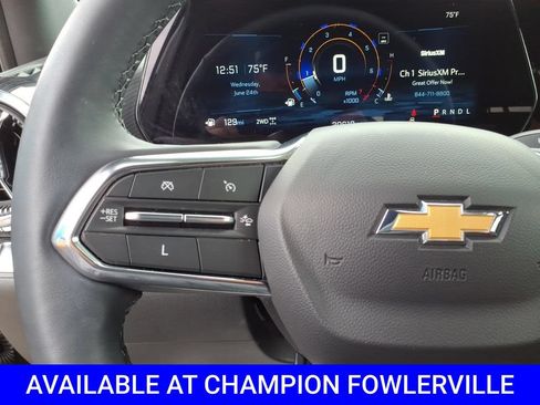 Used 2025 Chevrolet Equinox LT AWD/4WD image 18