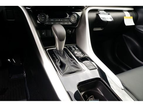 New 2025 Mitsubishi Eclipse Cross SEL image 25