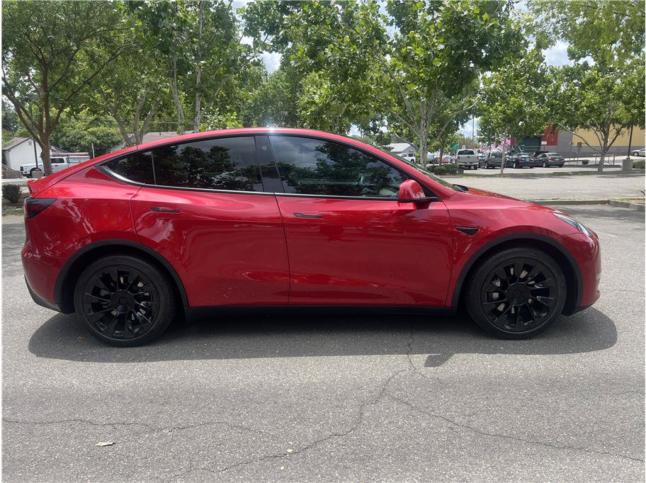 Used 2021 Tesla Model Y Long Range AWD/4WD image 8