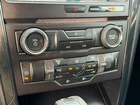 Used 2017 Ford Explorer XLT w/ Equipment Group 201A image 16