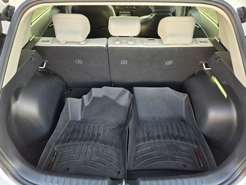 Used 2023 Kia Niro EX image 13