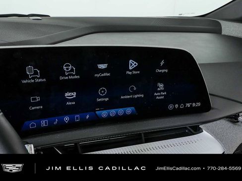 Certified 2025 Cadillac Optiq Luxury 1 AWD/4WD image 14