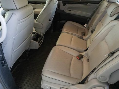 Used 2024 Honda Odyssey Elite image 14