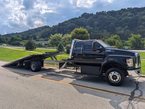 Used 2026 Ford F650 2WD SuperCab Super Duty image 33