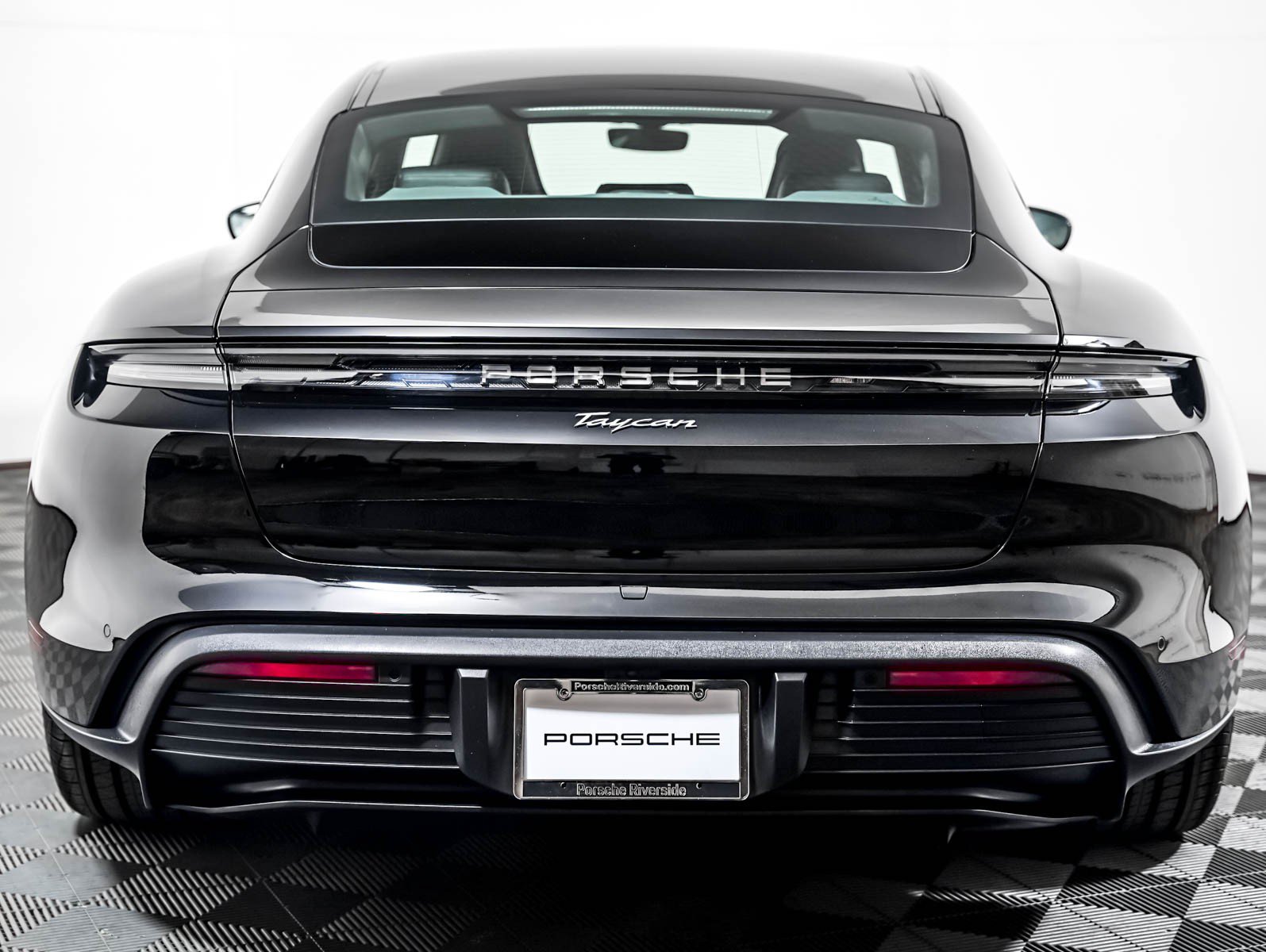 Certified 2025 Porsche Taycan RWD image 10