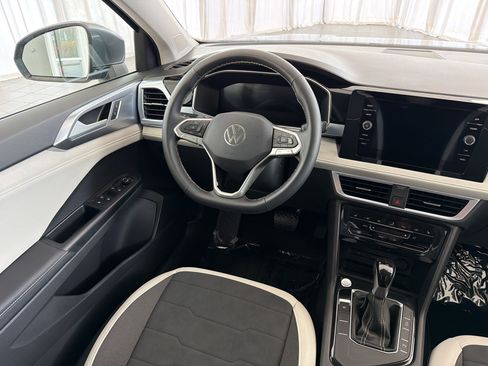 New 2026 Volkswagen Taos SE FWD image 27
