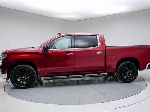 Used 2024 Chevrolet Silverado 1500 LTZ image 2