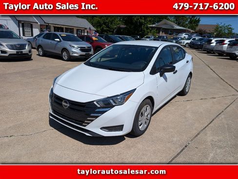 Used 2024 Nissan Versa S FWD image 1