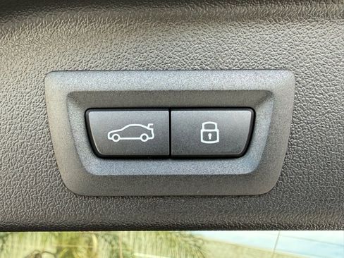 New 2026 BMW X5 sDrive40i image 17