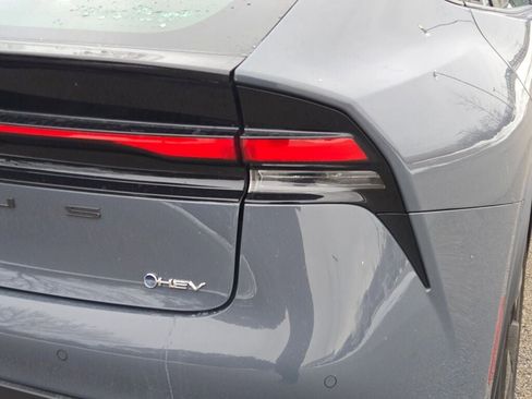 Used 2024 Toyota Prius LE image 13