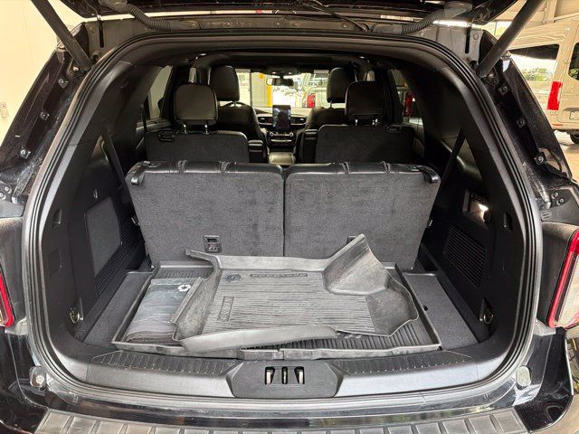 Used 2022 Ford Explorer ST w/ ST Street Pack AWD/4WD image 9