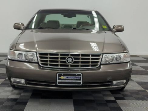 Used 2000 Cadillac Seville STS w/ Convenience Pkg FWD image 2