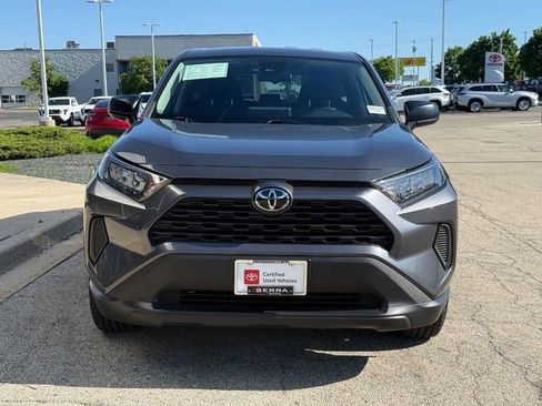 Used 2022 Toyota RAV4 LE AWD/4WD image 8