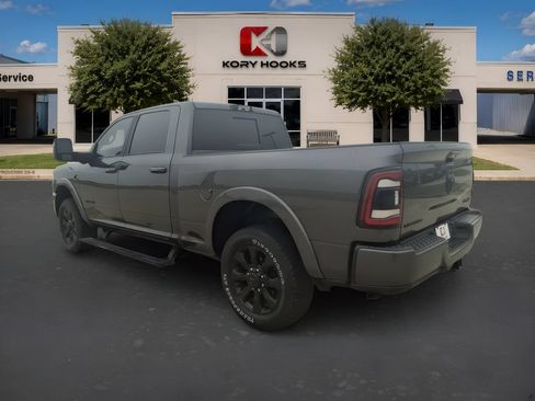 Used 2024 RAM 3500 Limited AWD/4WD image 2