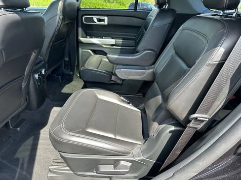 Certified 2023 Ford Explorer XLT w/ Equipment Group 202A AWD/4WD image 15