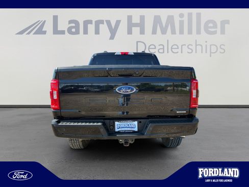 Used 2021 Ford F150 XLT w/ Equipment Group 302A High AWD/4WD image 4