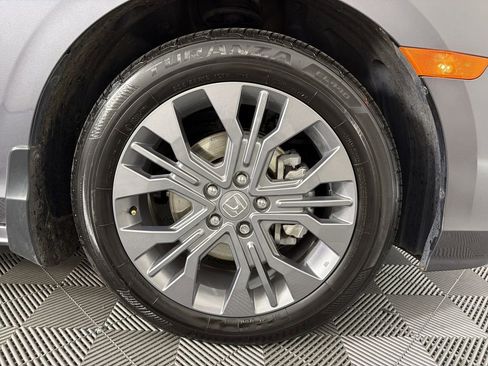 Used 2025 Honda Odyssey Touring image 10