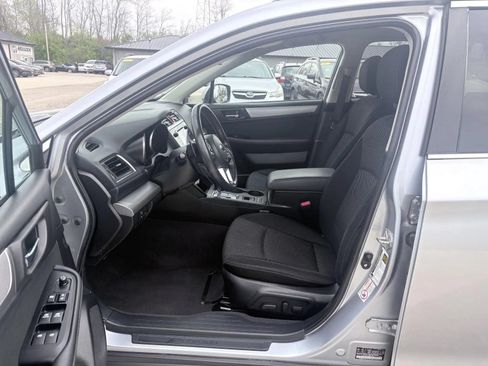 Used 2017 Subaru Outback 2.5i Premium AWD/4WD image 13
